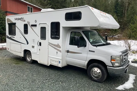 Mike 's Ford Majestic Class C