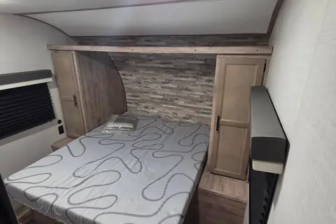 Michael's Gulf Stream 26bhg Travel Trailer
