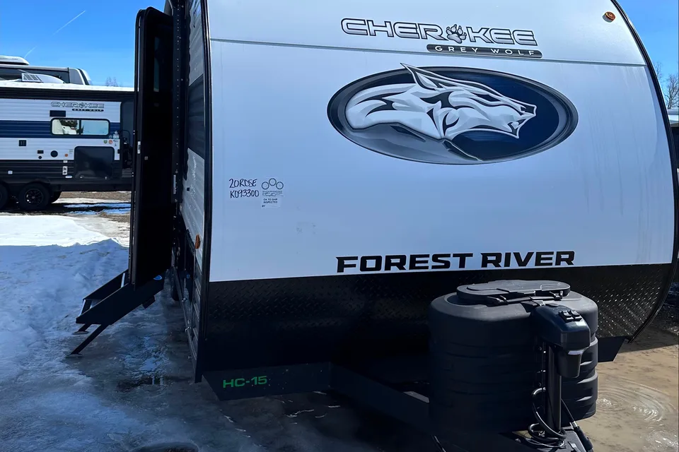 Brand new 20RDSE Travel Trailer for rent