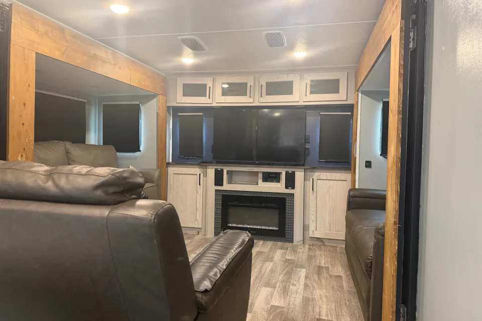 Kody's Keystone Montana high country Fifth Wheel