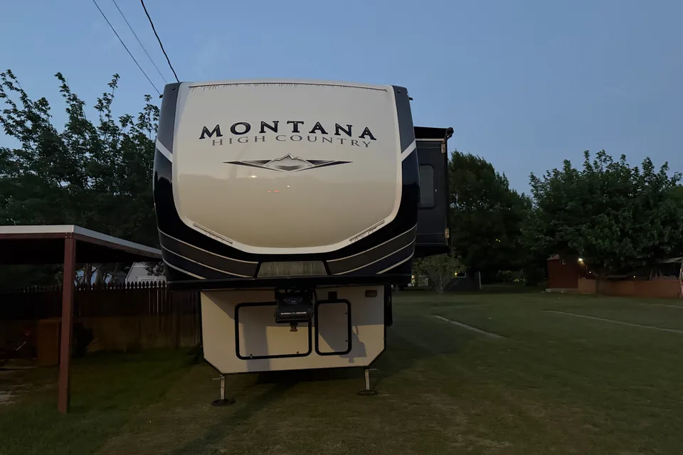 Kody's Keystone Montana high country Fifth Wheel