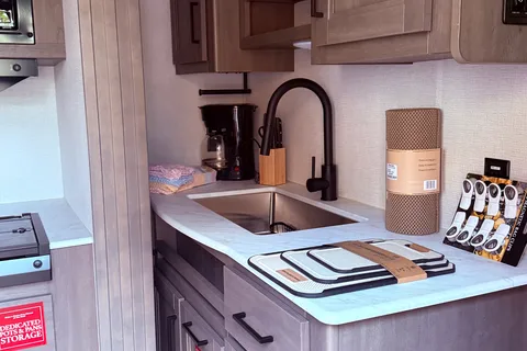 Grand Design Transcend Xplor 26BHX Travel Trailer