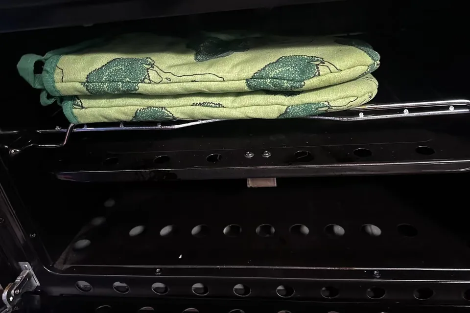 Adventure-Ready KZ Connect C332BHK | Starlink WiFi | Sleeps 7-10