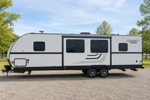 Adventure-Ready KZ Connect C332BHK | Starlink WiFi | Sleeps 7-10