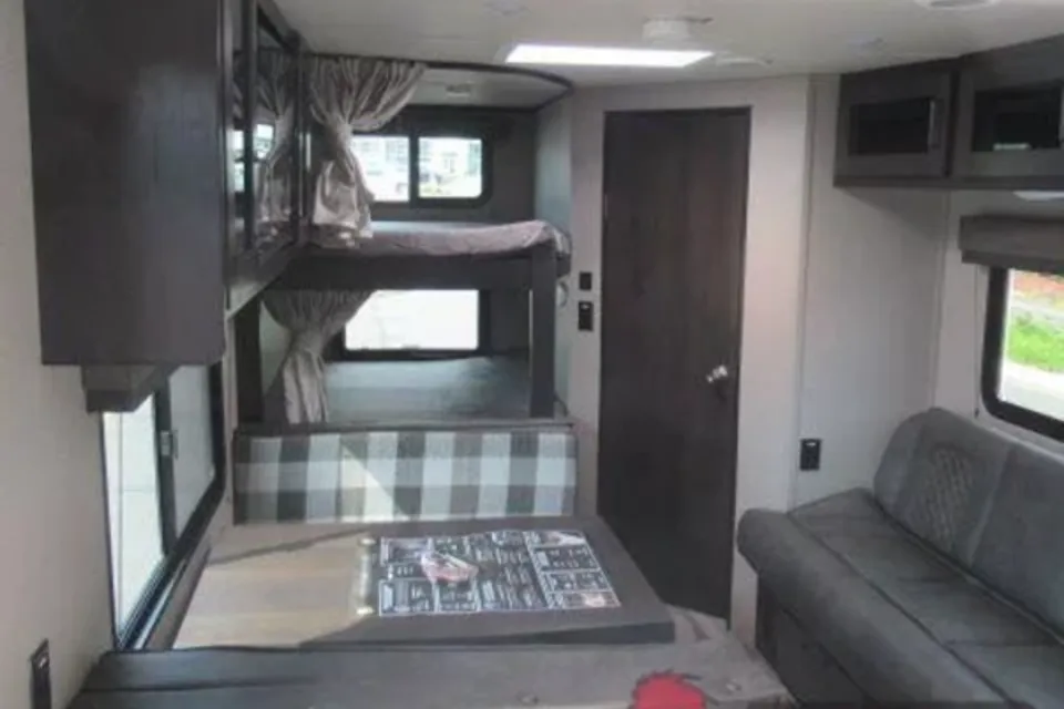 2022 Grand Design Transcend No Slide Outs, Very Easy to Use