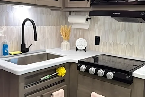 BRAND NEW JUST FOR YOU! 2025 Grand Design Transcend Sleeps 8