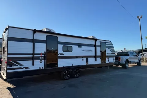 BRAND NEW JUST FOR YOU! 2025 Grand Design Transcend Sleeps 8