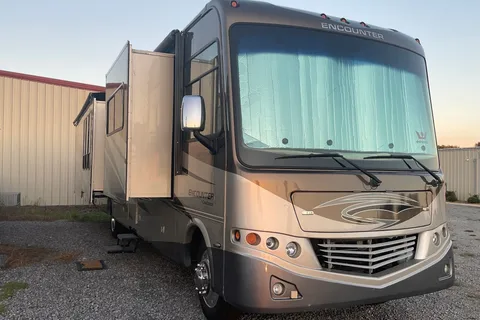Coachmen Encounter Class A ready for a trip