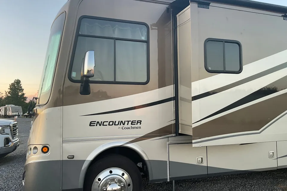 Coachmen Encounter Class A ready for a trip