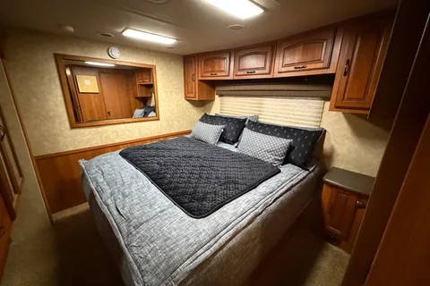 Coachmen Encounter Class A ready for a trip