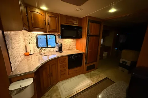 Coachmen Encounter Class A ready for a trip