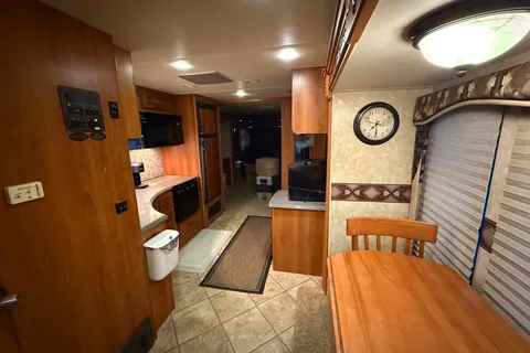 Coachmen Encounter Class A ready for a trip