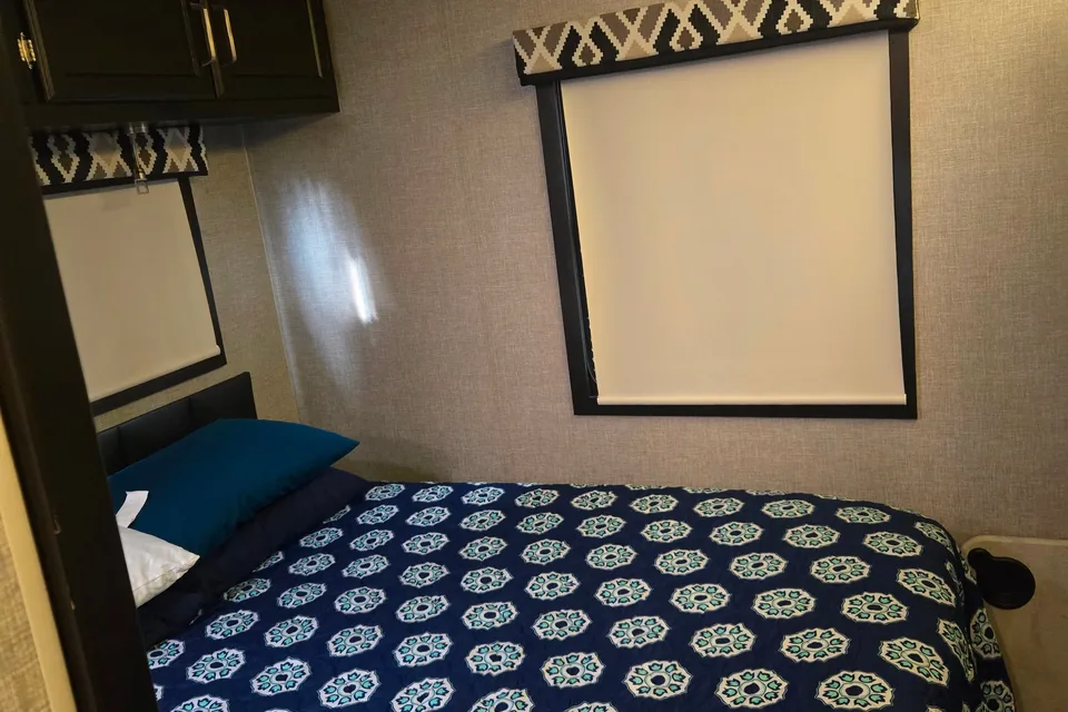 Roger's Jayco Alante Class A