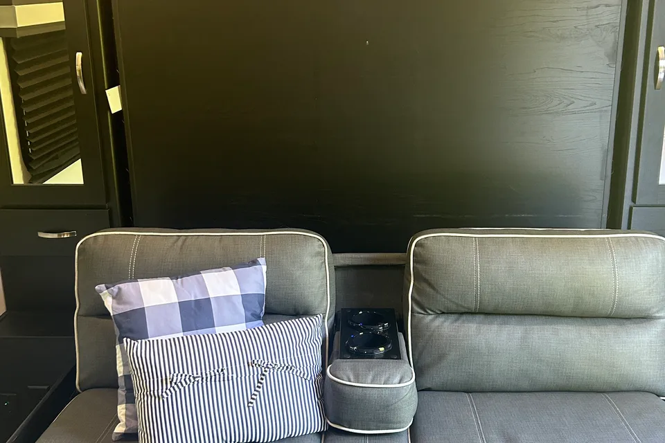 Garrett's Coachman Freedom Express 22SE Travel Trailer