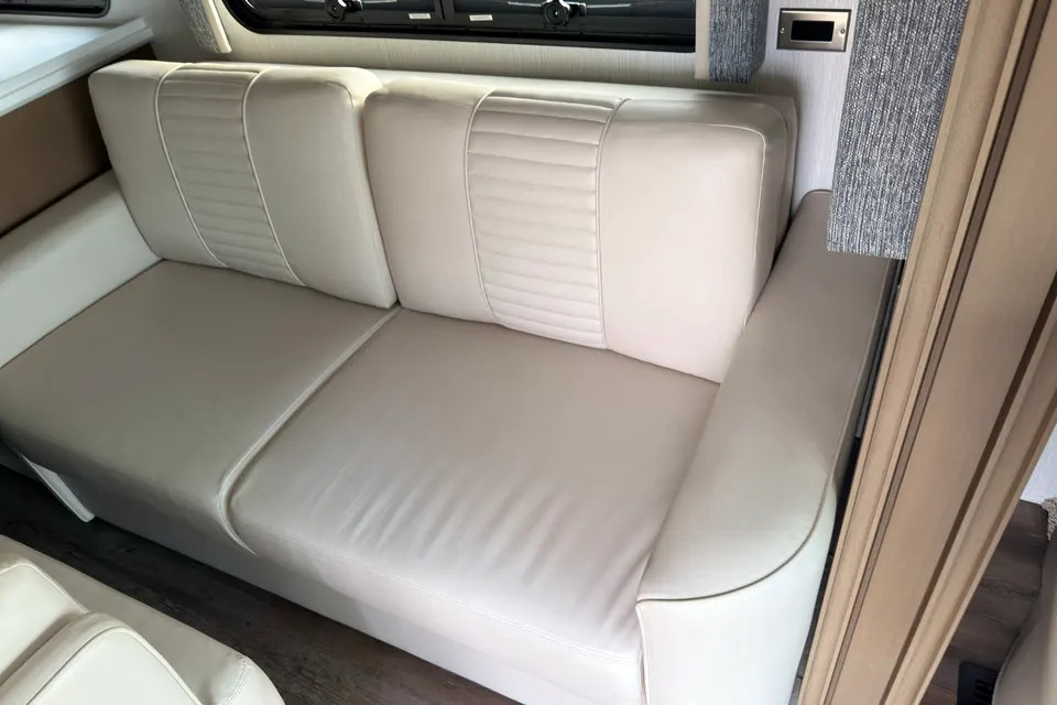 Brand New Newmar Bay Star Sport – Ultimate Luxury on Wheels