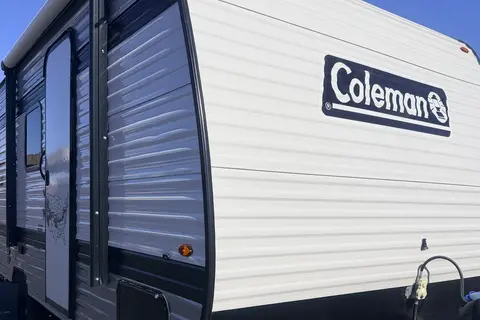 Home away from home Coleman 17B Travel Trailer