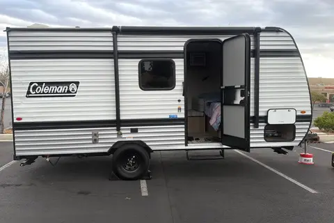 Home away from home Coleman 17B Travel Trailer