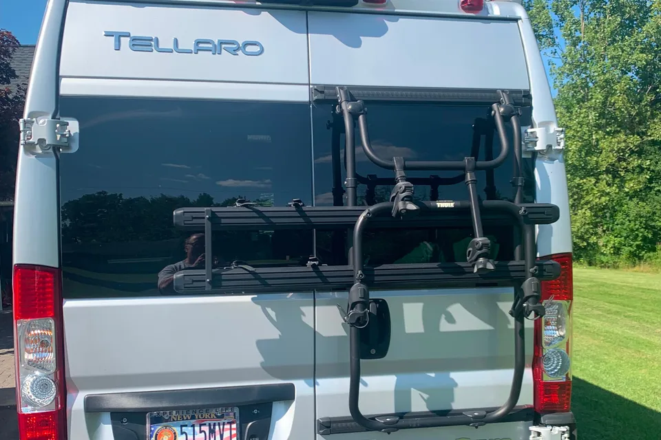John's Thor Motor Coach Tellaro Class B