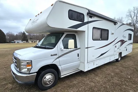 Fireside RV's Coachmen Freelander 32BH Class C Bunkhouse - LMI2133
