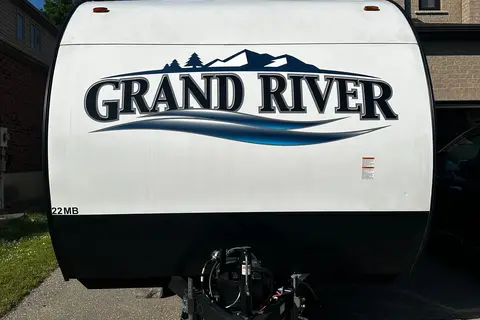Sunny & Harvey’s 2024 Grand River 22mb Travel Trailer