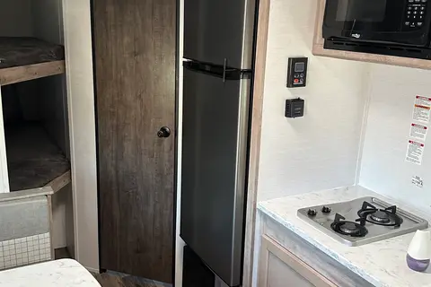 Sunny & Harvey’s 2024 Grand River 22mb Travel Trailer