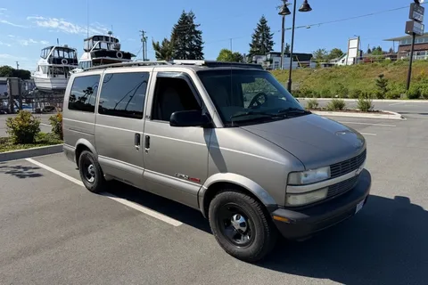 Astro Van Camper