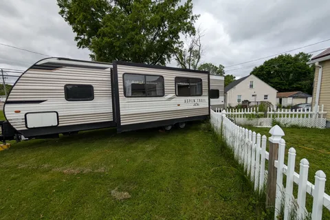 Robert's Dutchmen Aspen Trail 2910BHS Travel Trailer