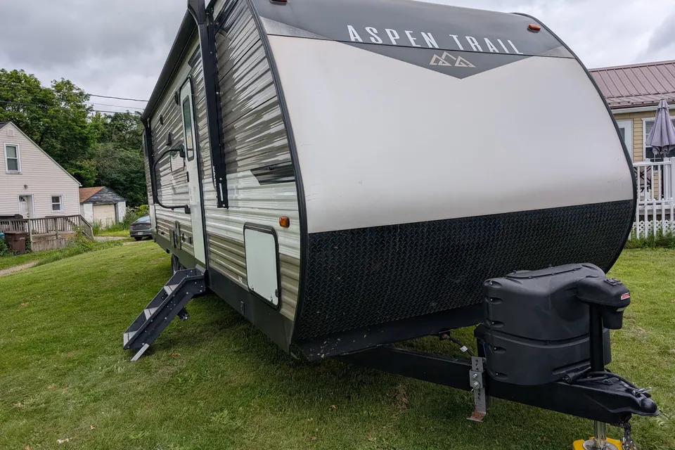 Robert's Dutchmen Aspen Trail 2910BHS Travel Trailer
