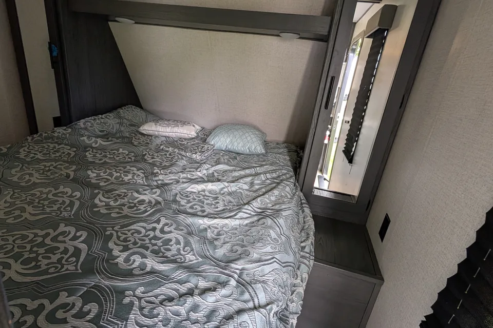 Robert's Dutchmen Aspen Trail 2910BHS Travel Trailer