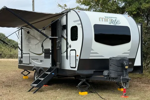 2020 Rockwood MiniLite 2506S | WonderLuxe Escape