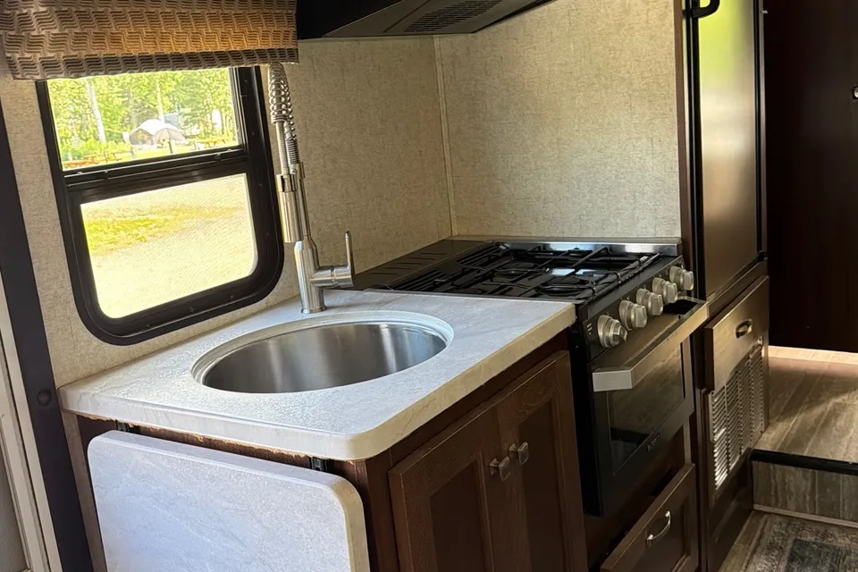 Alaska Mobile B&B