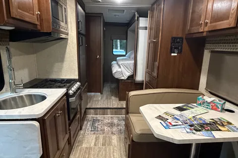 Alaska Mobile B&B