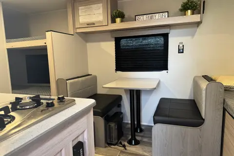 Gardner Heartland Pioneer Travel Trailer