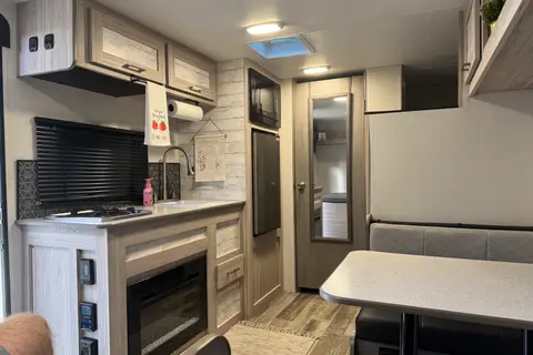 Gardner Heartland Pioneer Travel Trailer