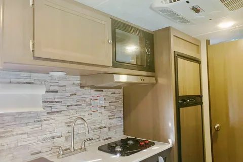 Dritan's   Independent   Travel Trailer