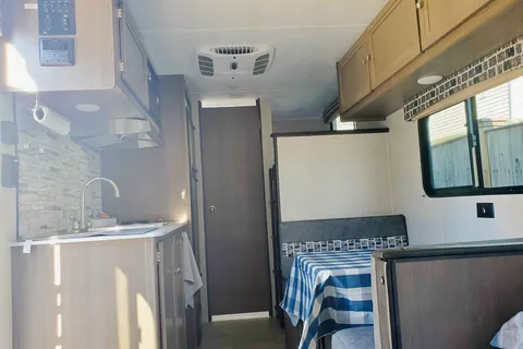 Dritan's   Independent   Travel Trailer