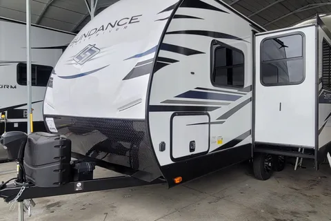 Rachel's Heartland Sundance Travel Trailer