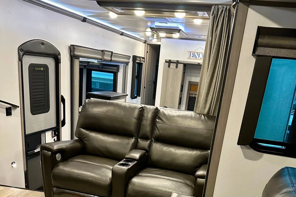 2022 Keystone Montana 3763BP Fifth Wheel