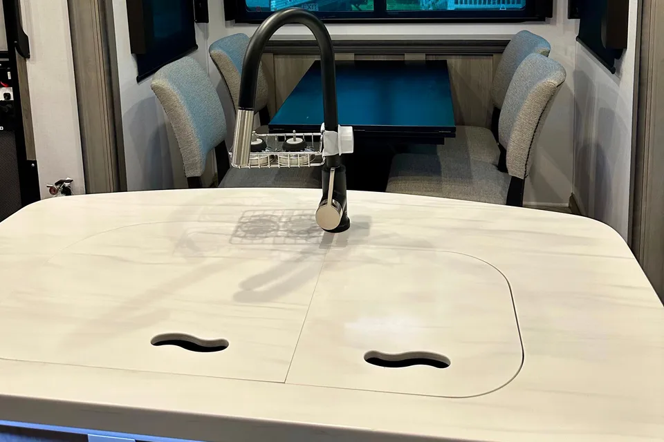 2022 Keystone Montana 3763BP Fifth Wheel