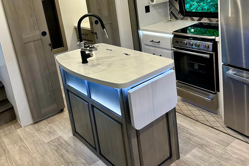 2022 Keystone Montana 3763BP Fifth Wheel