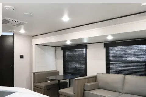 Irma's Highland Ridge RV 26BHS Travel Trailer W/Solar