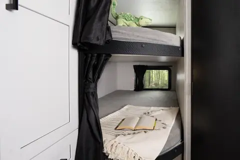 Irma's Highland Ridge RV 26BHS Travel Trailer W/Solar