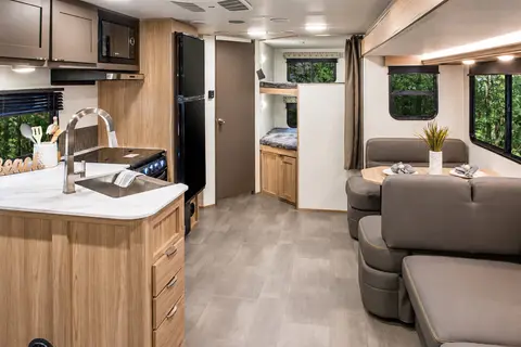 Garett's Avenir 27BH Travel Trailer