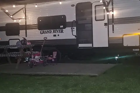 Vanessa's Grand River 248 Travel Trailer
