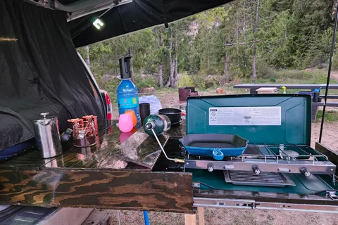 Blue Guardian AWD Overlander