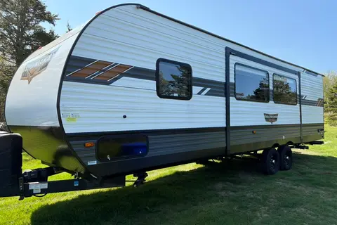 Arrive & Unwind | Luxury delivered RV - Just arrive and relax