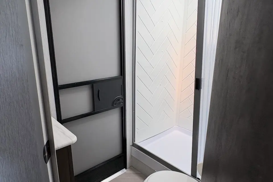 Arrive & Unwind | Luxury delivered RV - Just arrive and relax