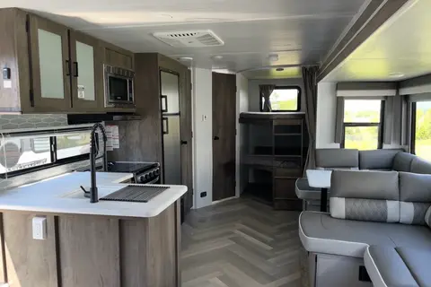 Arrive & Unwind | Luxury delivered RV - Just arrive and relax