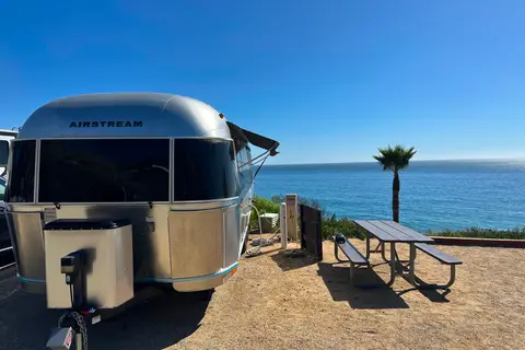 Sliver Moon - Airstream Flying Cloud Travel Trailer
