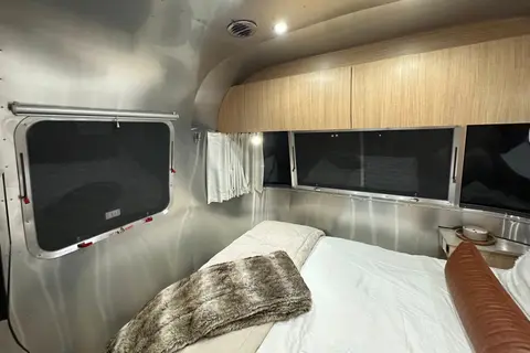 Sliver Moon - Airstream Flying Cloud Travel Trailer